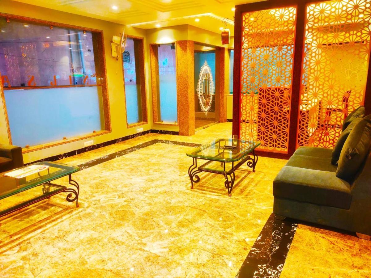 Hotel The Nilsa Ню Делхи Екстериор снимка